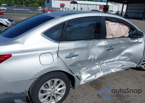 2018 Nissan Sentra Sv z USA, uszkodzony, nr VIN 3N1AB7AP3JL638804